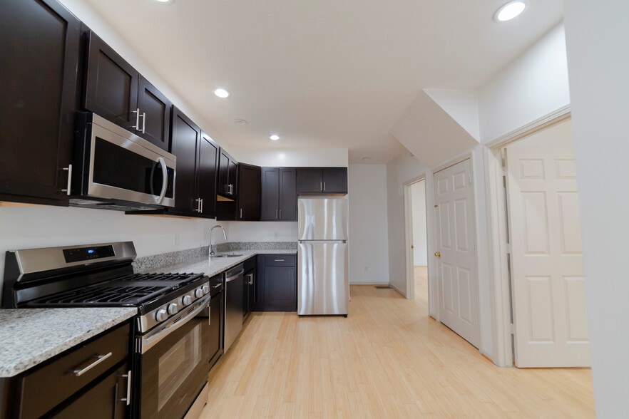 More Photos Of 2444 Tremont Ave, Cleveland Apartments For Sale