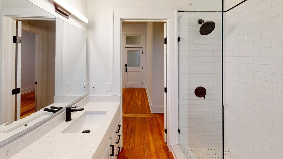 More Photos Of 16 E Lawrence St, Pontiac Apartments For Sale