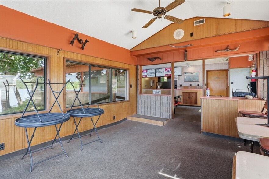 More Photos Of 1077 Duncan Dr, Edwards General Retail For Sale