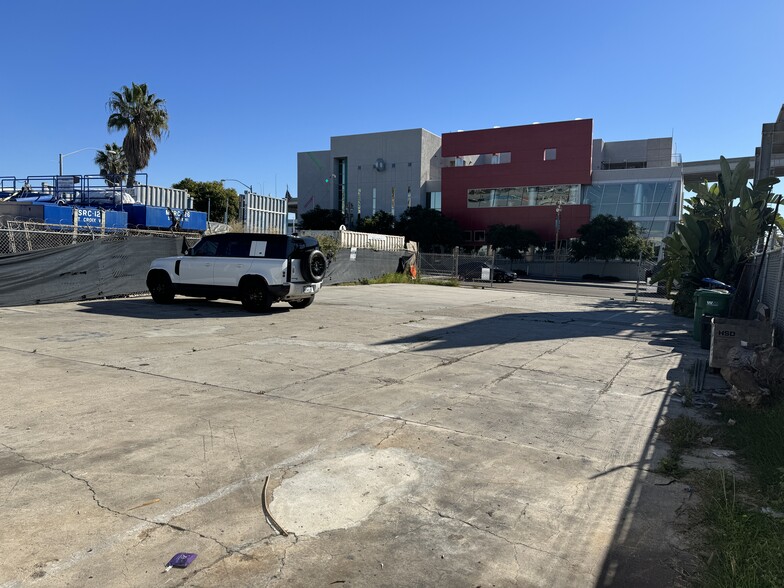 More Photos Of 1212 Cesar E Chavez Pky, San Diego Warehouse For Lease