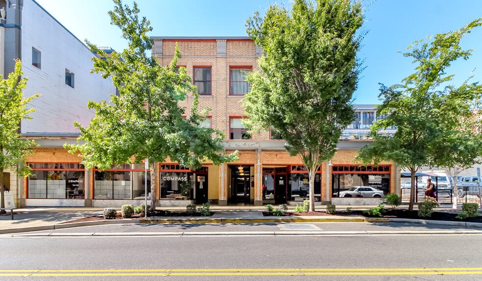 More Photos Of 744 Market St, Tacoma Apartments For Lease