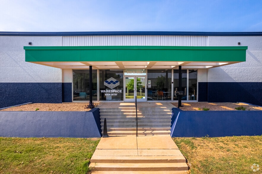 More Photos Of 3131 W Bolt St, Fort Worth Warehouse For Lease