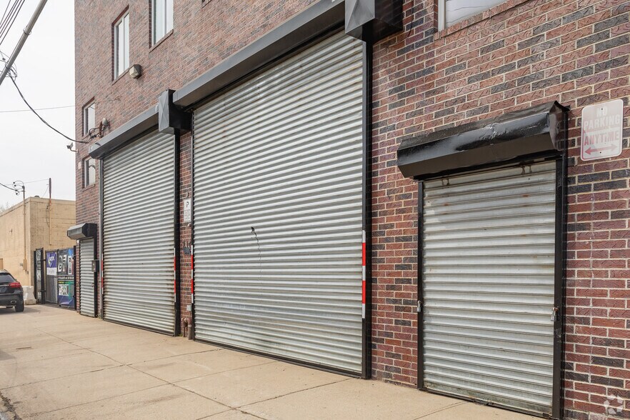 More Photos Of 210 Grandview Ave, Staten Island Warehouse For Lease