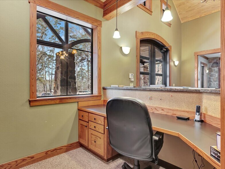 More Photos Of 7680 FM 2497, Lufkin Office For Sale
