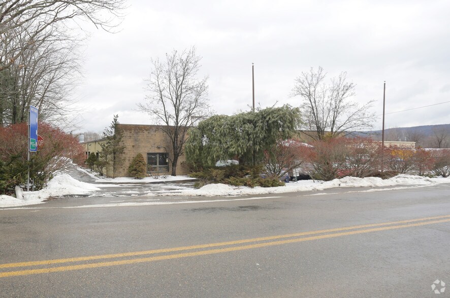 More Photos Of 1037 Powers Rd, Conklin Distribution For Sale