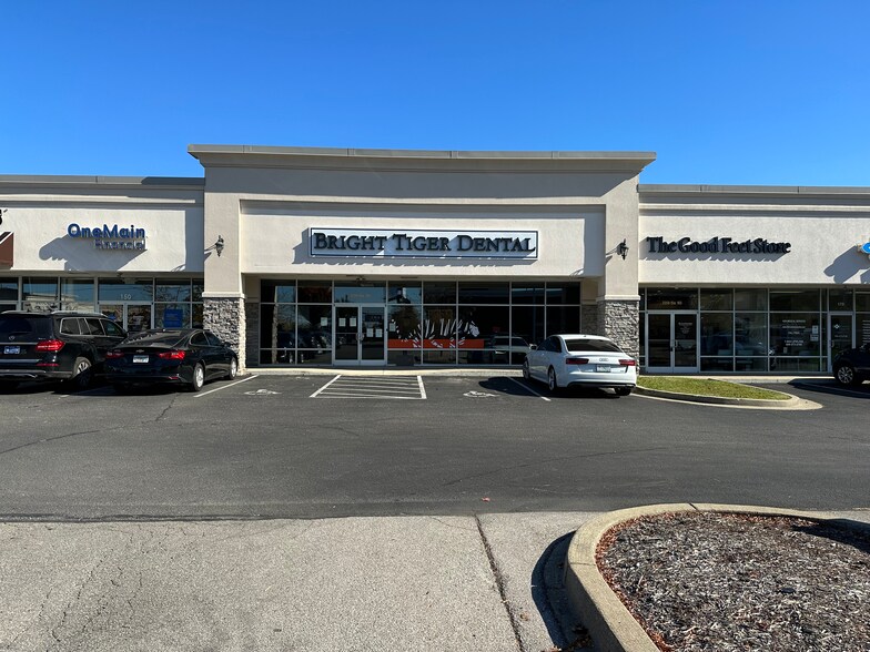 More Photos Of 2348-2358 Nicholasville Rd, Lexington Unknown For Lease