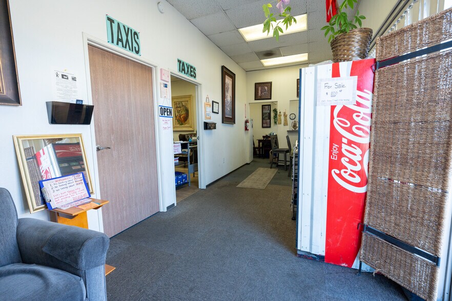 More Photos Of 601 Broadway St, El Centro Storefront For Sale