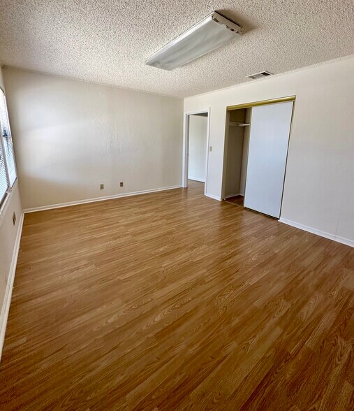 More Photos Of 2062 Washington Ave, San Leandro Apartments For Sale