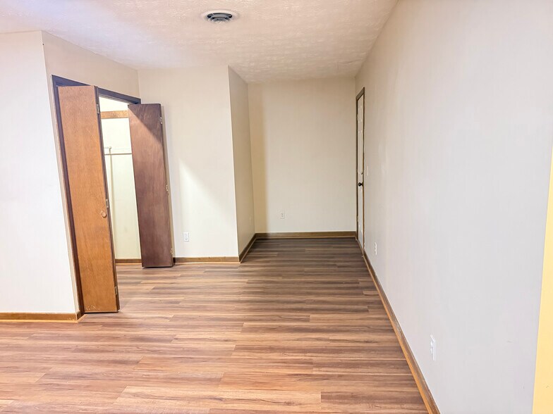 More Photos Of 4725 Mint Rd, Maryville Apartments For Sale