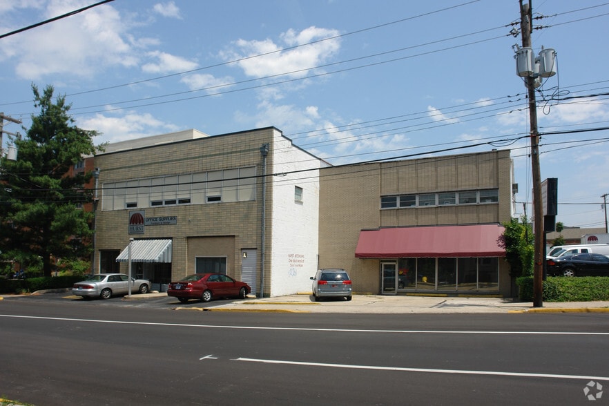 Primary Photo Of 257-263 E Short St, Lexington Freestanding For Sale