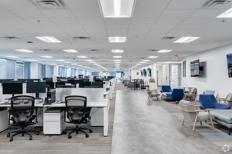 More Photos Of 650 Naamans Rd, Claymont Office For Sale