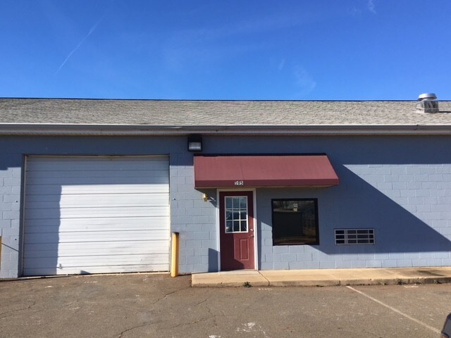 More Photos Of 30 Walsh Ln, Fredericksburg Freestanding For Lease