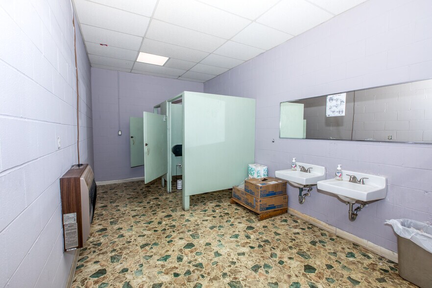 More Photos Of 899 Maple St, Lock Haven Manufacturing For Lease