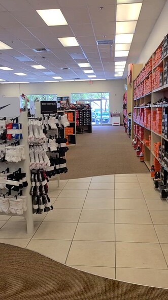 More Photos Of 8651 SW 124th St, Miami General Retail For Lease