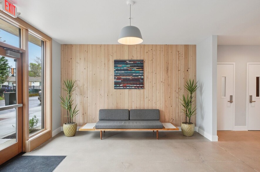 More Photos Of 4920 SW Pacific Ave, Beaverton Apartments For Lease