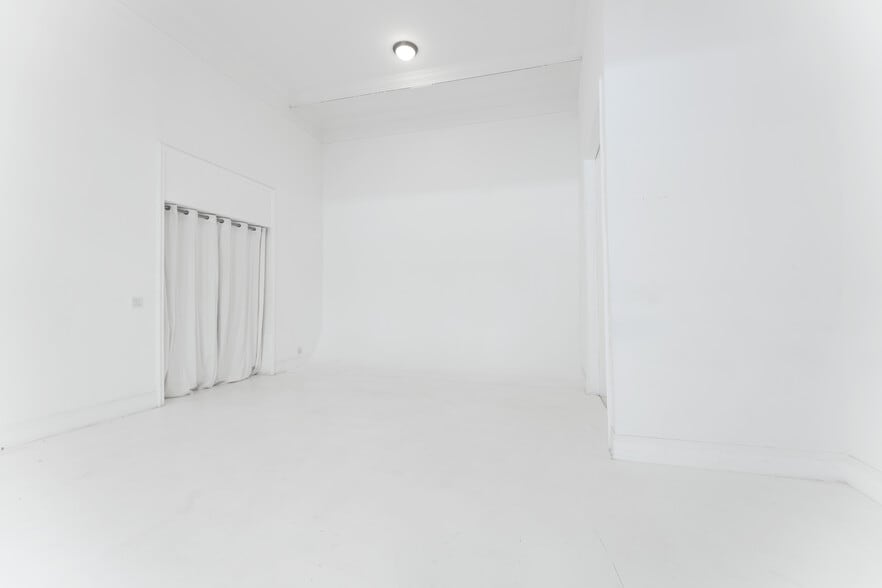 More Photos Of 363-367 NE 61st St, Miami Loft Creative Space For Lease