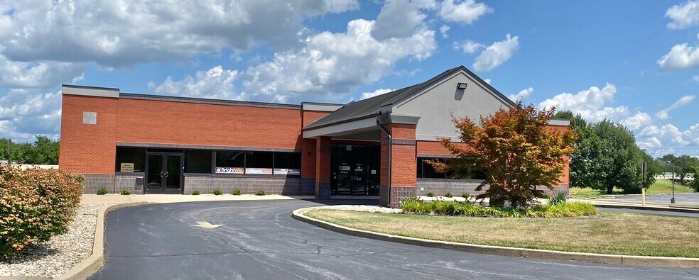 More Photos Of 3 Professional Dr, Alton Office For Lease