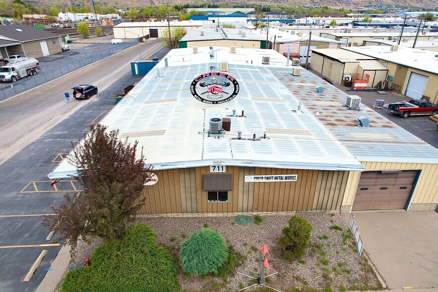 More Photos Of 709-711 S University Ave, Provo Service For Lease