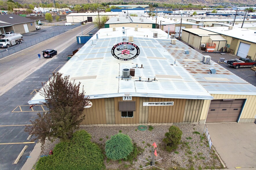 More Photos Of 709-711 S University Ave, Provo Service For Sale