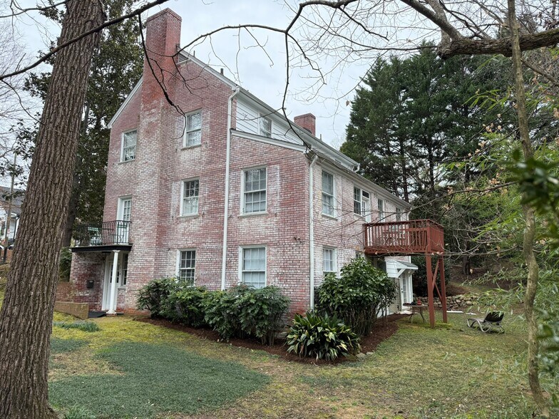 More Photos Of 501 North St, Chapel Hill Apartments For Sale