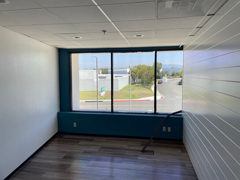 More Photos Of 3 Whatney, Irvine Research And Development For Sale