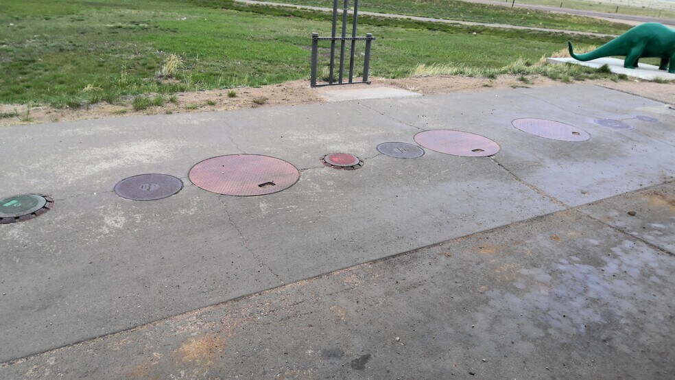 More Photos Of 7 55 Ranch Rd, Glenrock Service Station For Sale