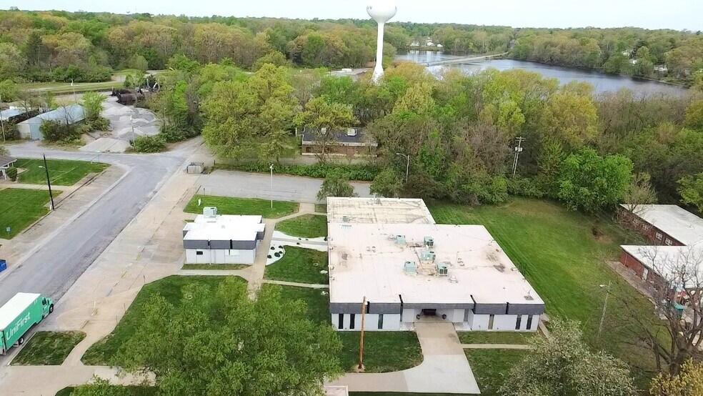 More Photos Of 1708 Jefferson Ave, Mount Vernon Office For Sale