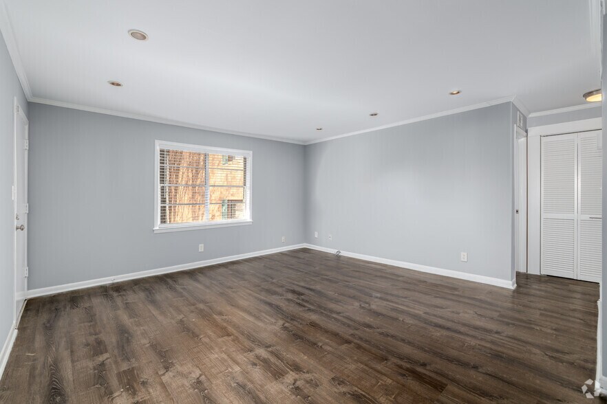 More Photos Of 3057 Pharr Court North Ct NW, Atlanta Apartments For Sale