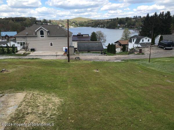 More Photos Of 823 SR 307, Lake Winola Freestanding For Sale