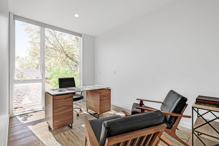 More Photos Of 2208 Lake Austin Blvd, Austin Office Residential For Sale