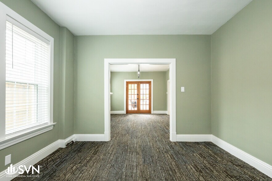 More Photos Of 115 W 2nd St, Lexington Office For Lease