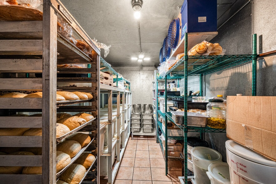 More Photos Of 105 S Tiffany Dr, Pueblo Restaurant For Sale