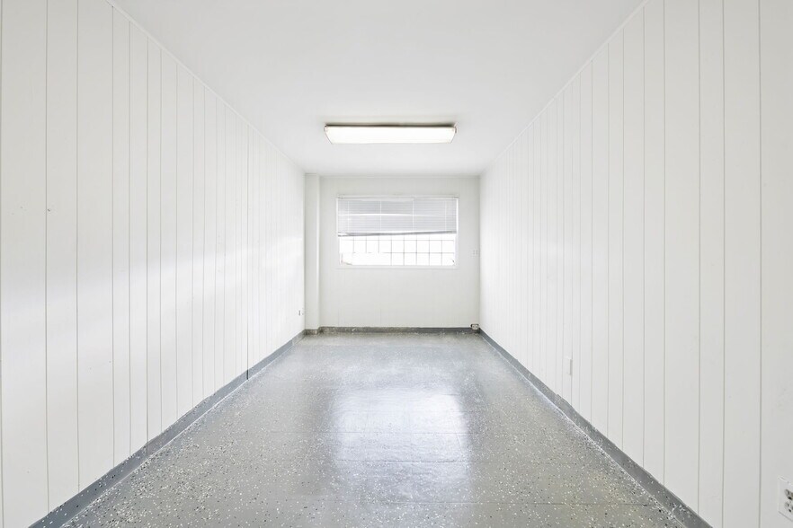 More Photos Of 709 NW 8th Ave, Fort Lauderdale Warehouse For Lease