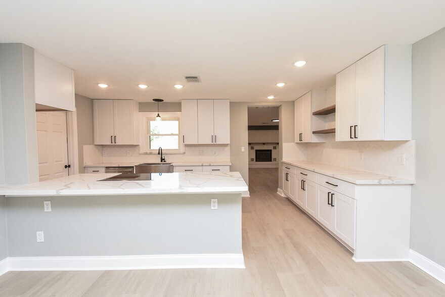 More Photos Of 19022 Old Mueschke Rd, Tomball Medical For Lease