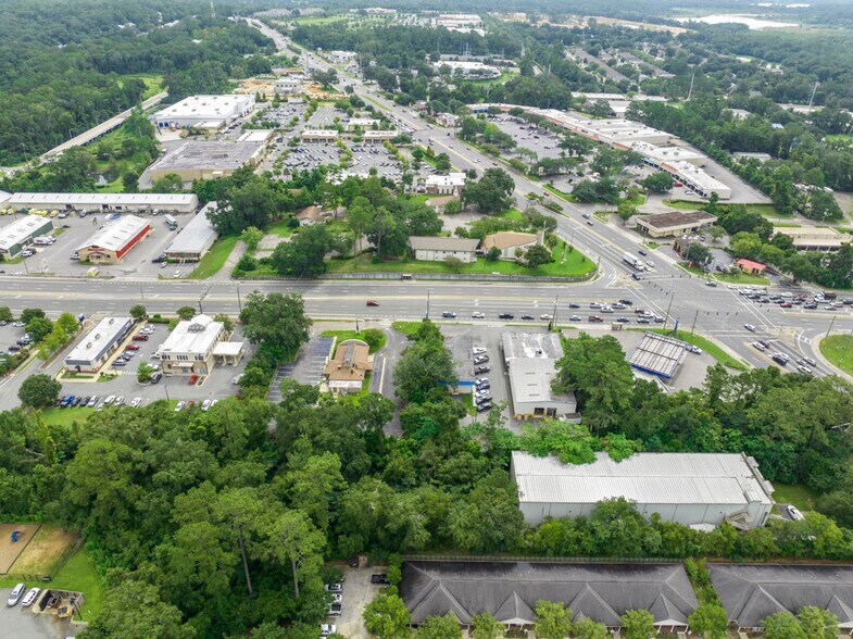 More Photos Of 2908 Mahan Dr, Tallahassee Self Storage For Sale