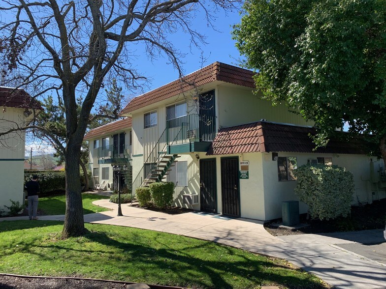 More Photos Of 1600 Buchanan Rd, Antioch Apartments For Sale