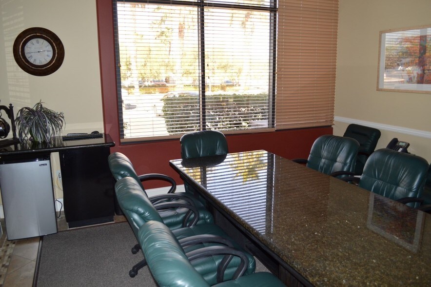 More Photos Of 2820 S Jones Blvd, Las Vegas Office For Sale