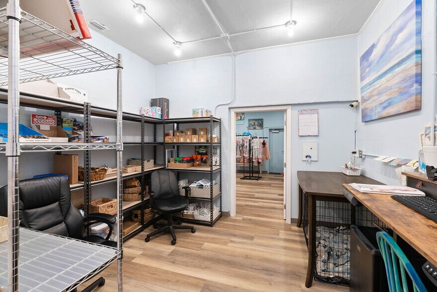 More Photos Of 1700 Highway 35 N, Rockport Storefront Retail Office For Sale