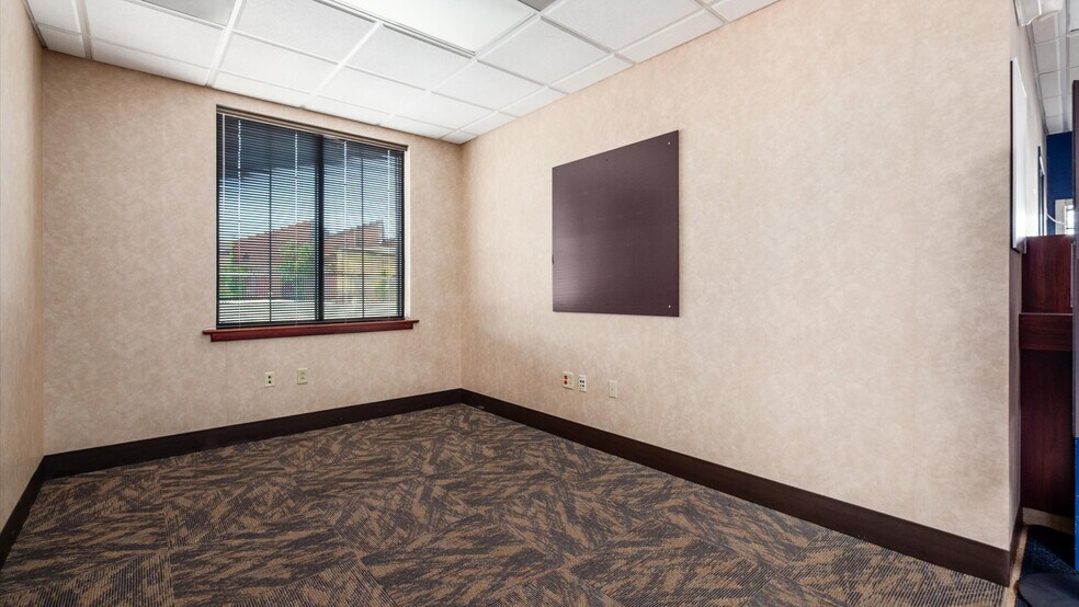 More Photos Of 220 E State St, Newcomerstown Bank For Sale