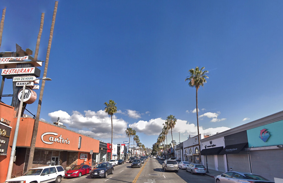 Primary Photo Of 416-424 N Fairfax Ave, Los Angeles Storefront For Lease