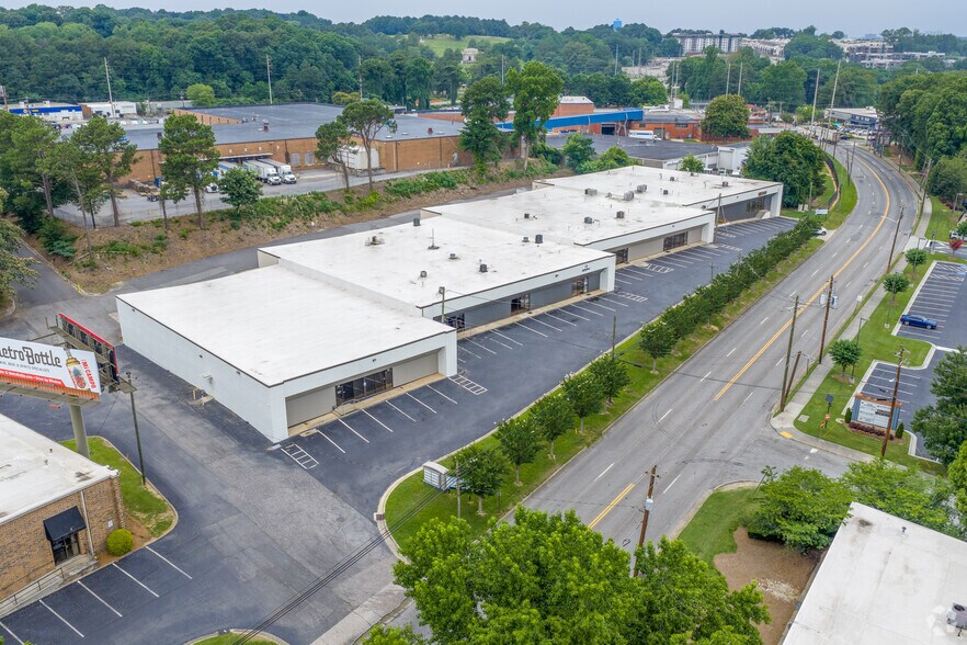 More Photos Of 1450-1468 Chattahoochee Ave NW, Atlanta Warehouse For Lease