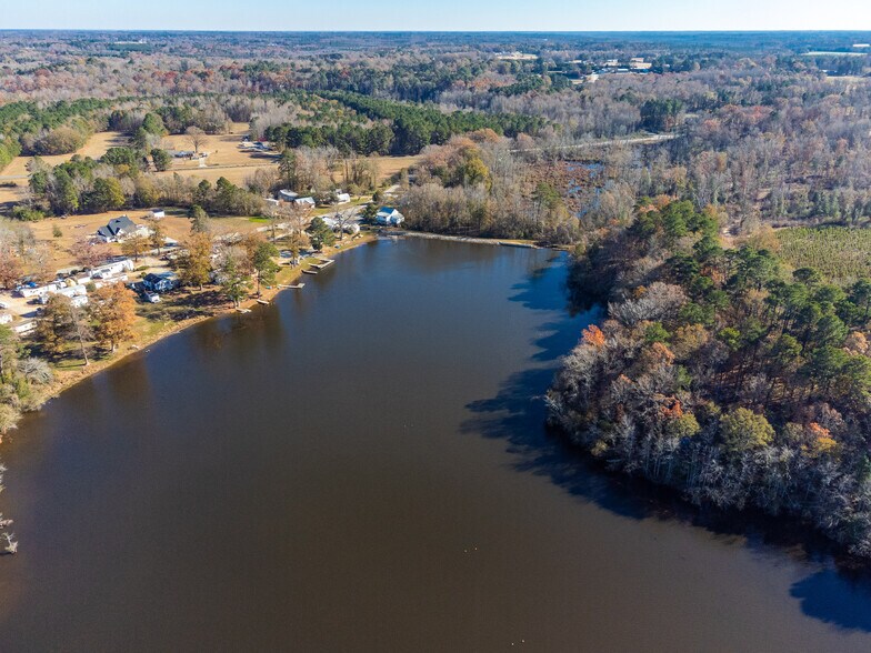 More Photos Of 8214 Panther Lake Rd, Willow Spring Flex For Lease