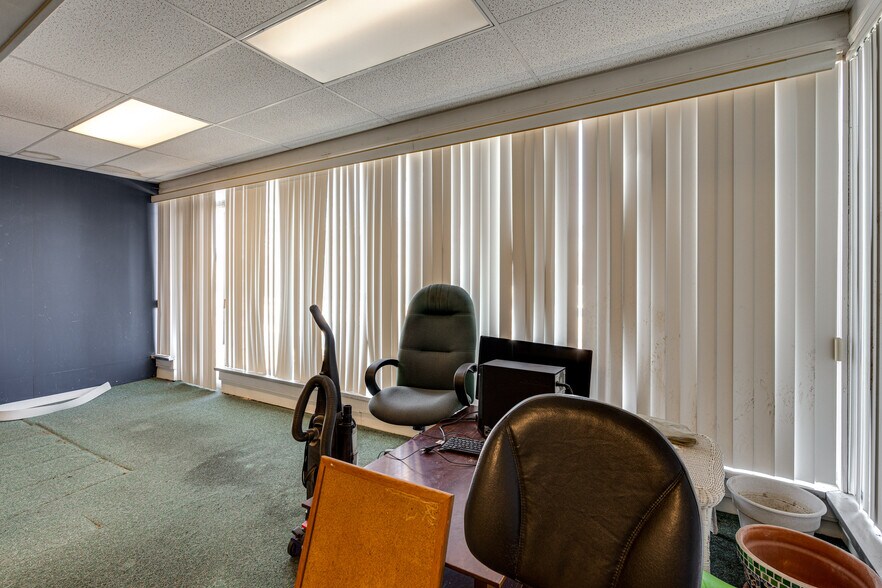 More Photos Of , Chattanooga Unknown For Sale