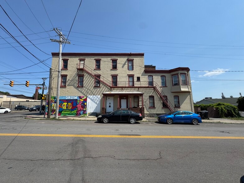 More Photos Of 1639 N Salina St, Syracuse Storefront Retail Residential For Sale
