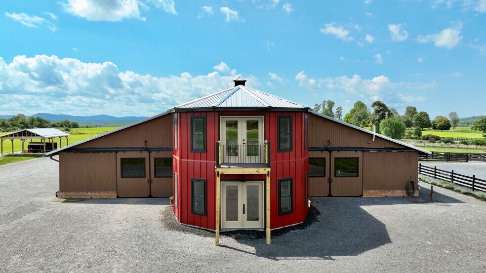 More Photos Of 3476 Fairview Rd, Lewisburg Specialty For Sale