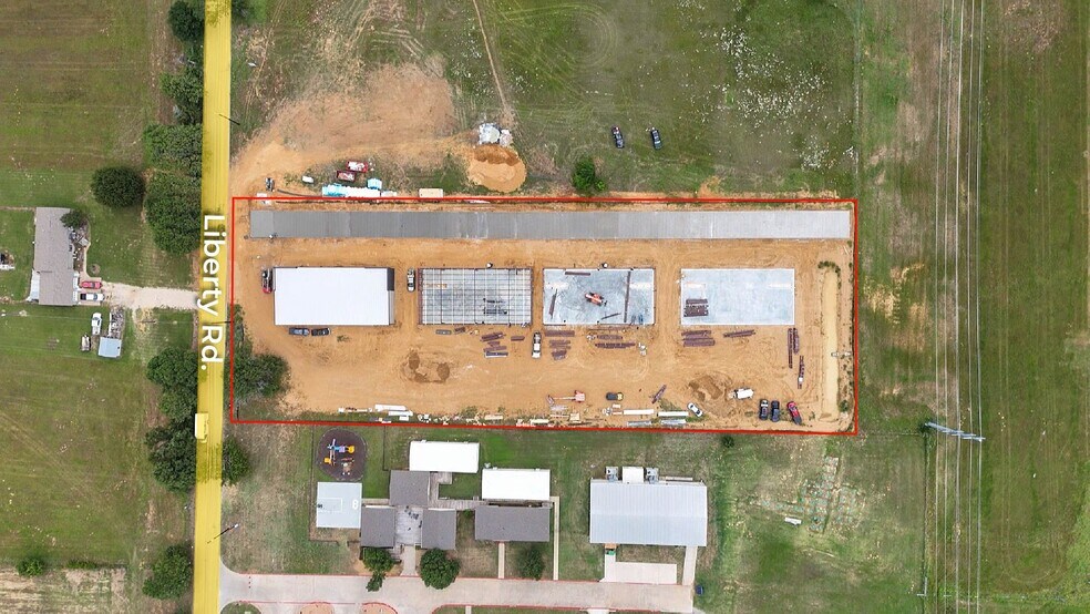 More Photos Of 8870 Liberty Road, Aubrey Unknown For Lease