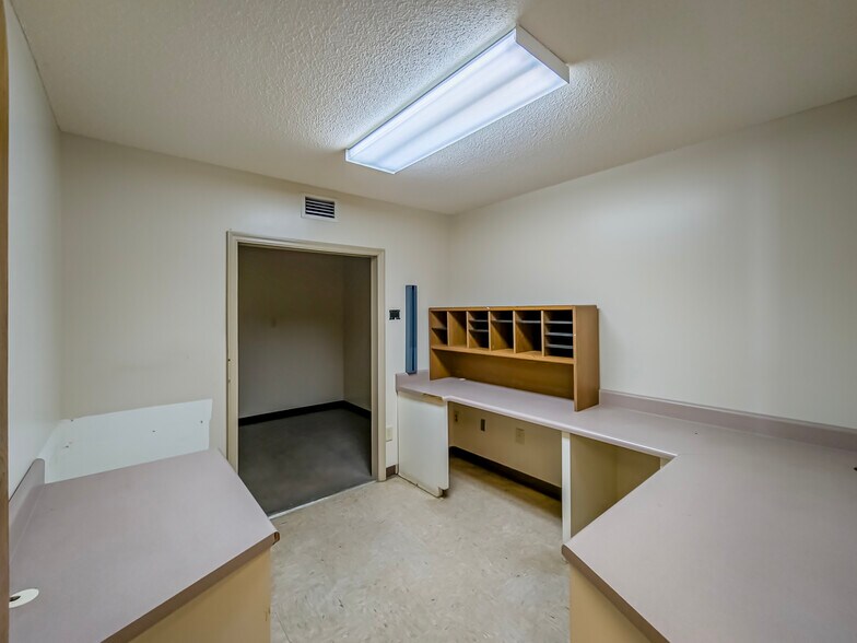 More Photos Of 2773 Marshall Dr, Tifton Warehouse For Sale