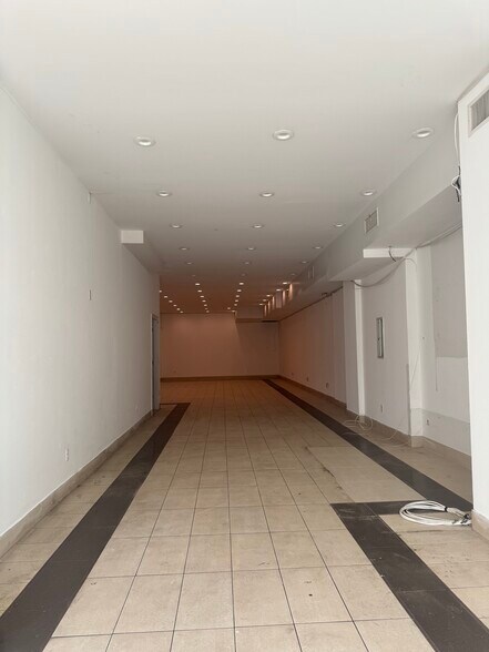 More Photos Of 28-25 Steinway St, Astoria Storefront Retail Residential For Lease