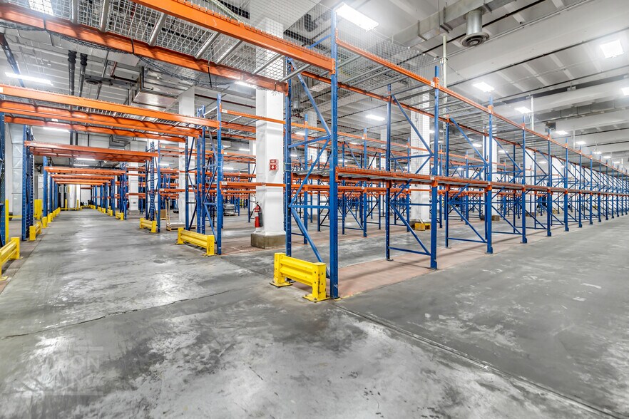 More Photos Of 1658 Bushy Park Rd, Goose Creek Manufacturing For Sale