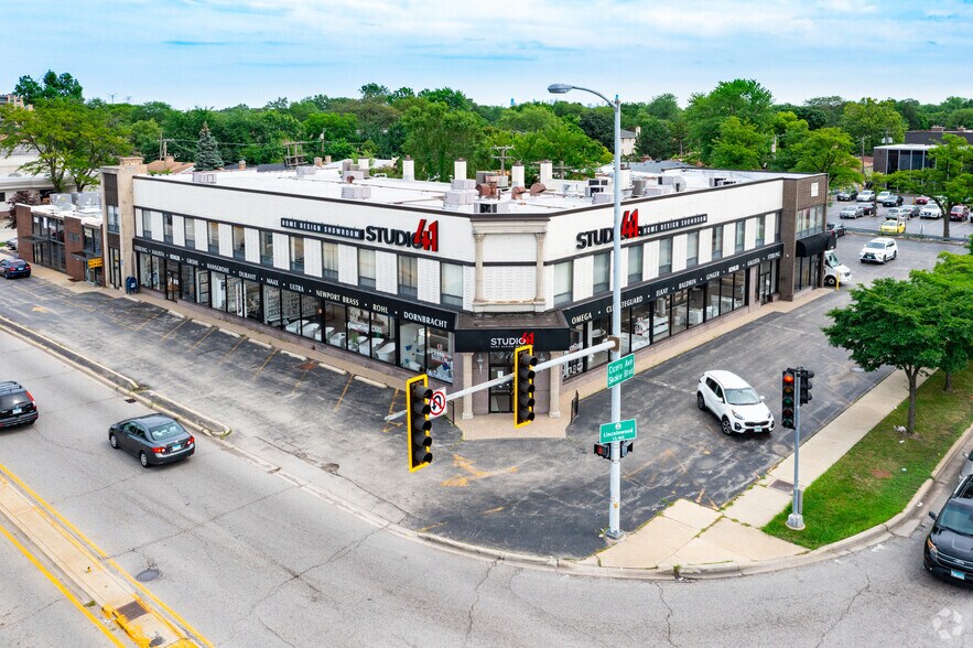 Primary Photo Of 7161 N Cicero Ave, Lincolnwood Office For Lease